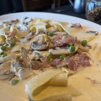 Ricky & Mela - My dish - DELICIOUS - Pappardelle Piemontese. If I was home I'd lick the plate - Italian Near Me - Riverview, Florida