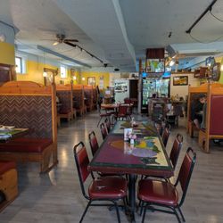 Gustavo's Mexican Restaurant & Bar - Interior