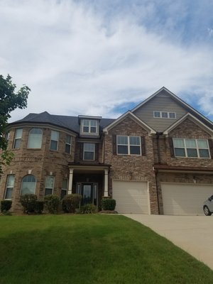 Aim to Please Construction Logo