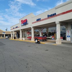 Save A Lot - Front entrance