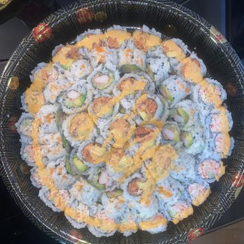 Union Sushi - Spicy Tuna Roll, California Roll, spicy kani - Sushi Bars Near Me - Flushing, New York