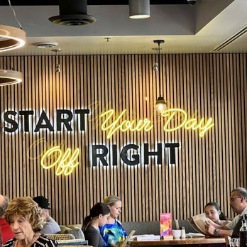 Breakfast Club - Inside - American Near Me - Scottsdale, Arizona