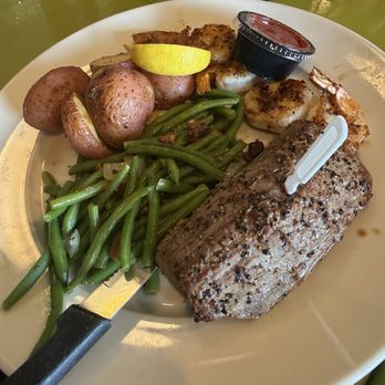 Fishy Fishy Cafe - Seafood Near Me - Southport, North Carolina