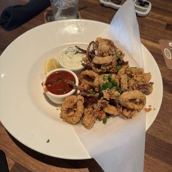 Yard House - Fried Calamari - Bars Near Me - Hallandale Beach, Florida Yard House - Fried Calamari - Bars Near Me - Hallandale Beach, Florida