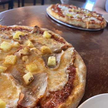San’s Pizza - 10" Lanikai Regular Pizza - Pizza Near Me - Poulsbo, Washington San’s Pizza - 10" Lanikai Regular Pizza - Pizza Near Me - Poulsbo, Washington