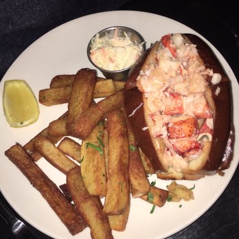 Row 34 - Seaport - New American Near Me - Boston, Massachusetts