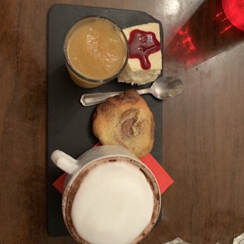 Le Café des Chats - Cappuccino dessert plate (3 small desserts) - Themed Cafes Near Me - Paris, 75
