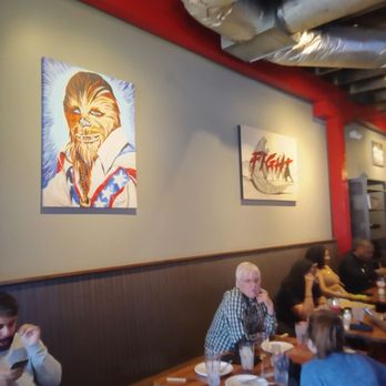 Cane Rosso - People enjoying, their delicious food and company - Pizza Near Me - Dallas, Texas