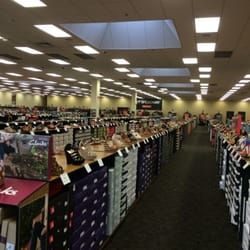 Off Broadway Shoe Warehouse
