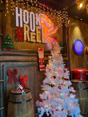 Hook & Reel Cajun Seafood & Bar by null