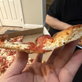 Grimaldi's Pizzeria - Very thin pizza - Pizza Near Me - Las Vegas, Nevada