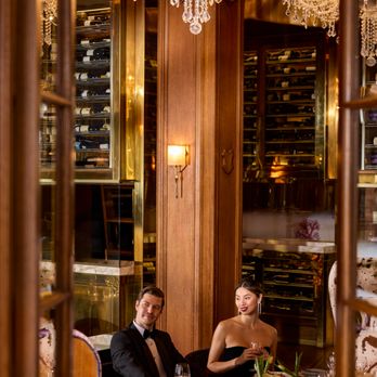 CHAMPLAIN RESTAURANT - Romantic dining - French Near Me - Quebec City, Quebec CHAMPLAIN RESTAURANT - Romantic dining - French Near Me - Quebec City, Quebec
