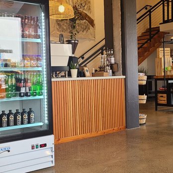 Pause Coffee Lab - Inside - Coffee & Tea Near Me - Gresham, Oregon