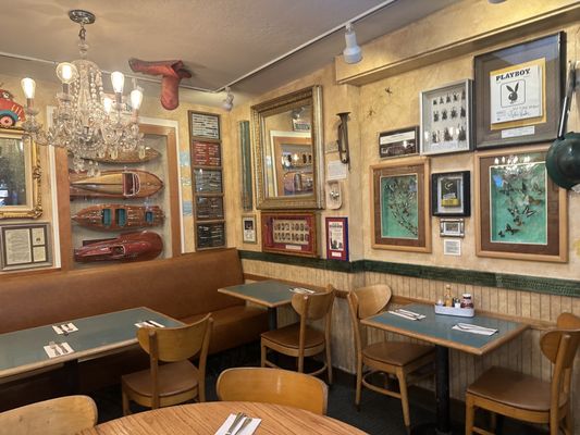 Buck’s Restaurant by null