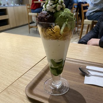 Nana's Green Tea - Side Shot of Matcha Warabimochi Parfait - Desserts Near Me - Bellevue, Washington