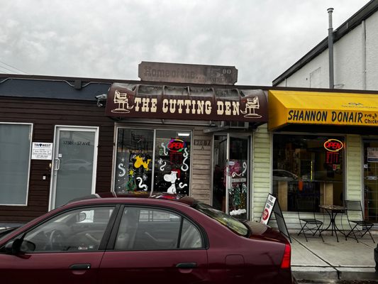 The Cutting Den: Where Precision Meets Innovation in Modern Fabric Design