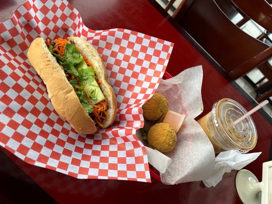 Viet Cajun by null