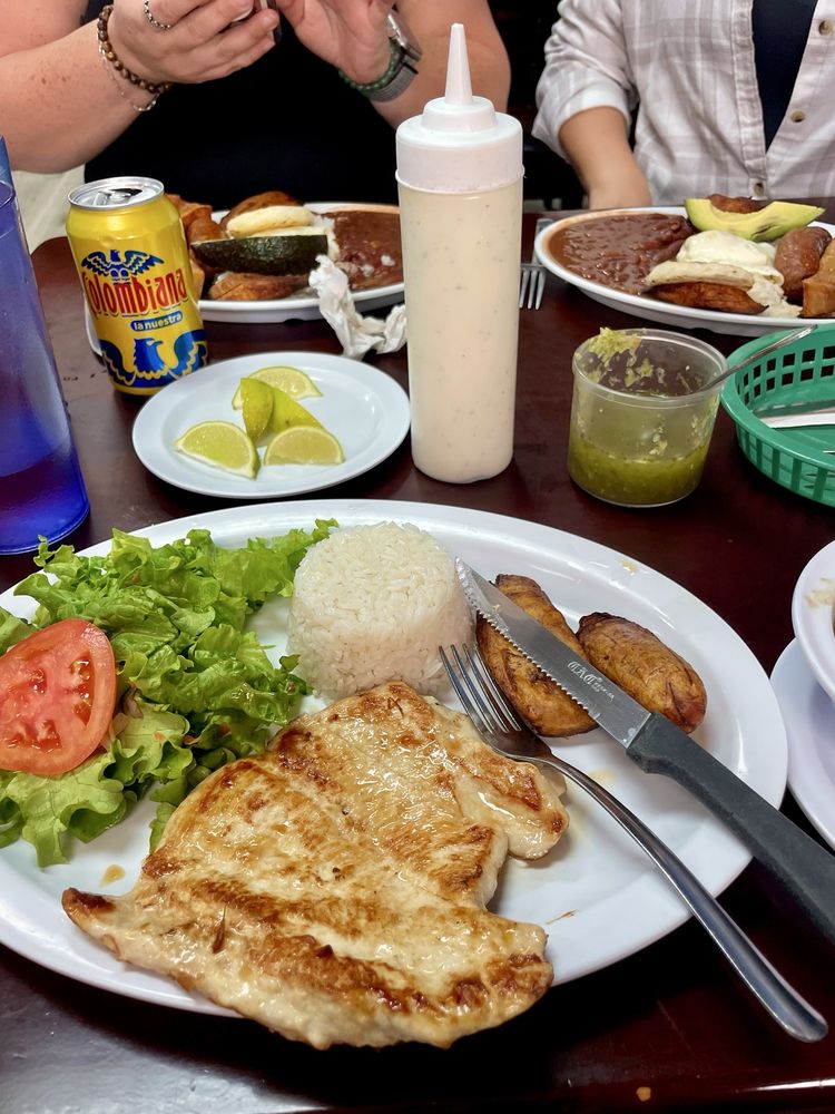 La Olla Restaurant