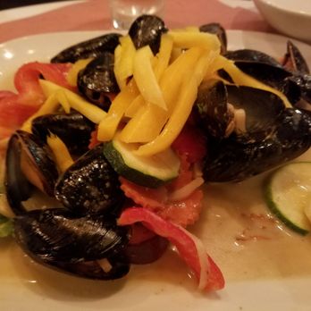 Joya - Mussels with coconut broth - broth was absolutely delicious but the mussels did not seem fresh - Thai Near Me - Brooklyn, New York