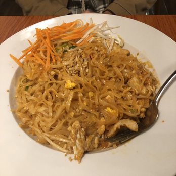Thai Lotus - Chicken Pad Thai - delicious and seasoned perfectly - Thai Near Me - Cary, North Carolina Thai Lotus - Chicken Pad Thai - delicious and seasoned perfectly - Thai Near Me - Cary, North Carolina