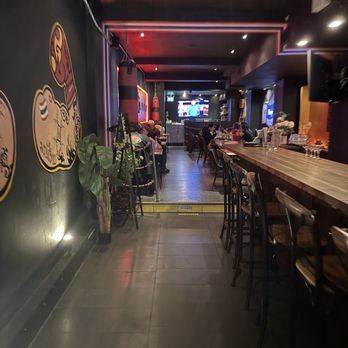 Muay Thai Restaurant and Bar - Muai Thai's contemporary interior - Sports Bars Near Me - Toronto, Ontario Muay Thai Restaurant and Bar - Muai Thai's contemporary interior - Sports Bars Near Me - Toronto, Ontario
