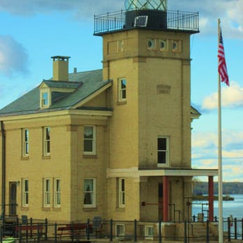 Rondout Lighthouse - Stone and brick - Landmarks & Historical Buildings Near Me