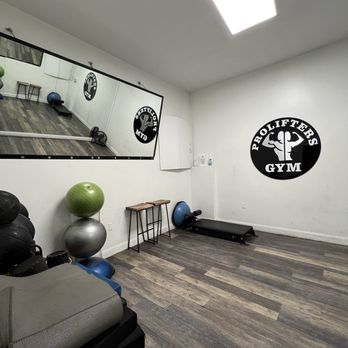 Prolifters Gym - Posing room - Gyms Near Me - Malden, Massachusetts Prolifters Gym - Posing room - Gyms Near Me - Malden, Massachusetts