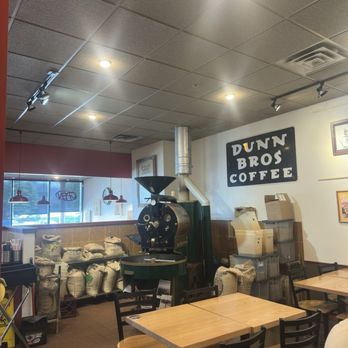Dunn Brothers Coffee - Inside - Coffee & Tea Near Me - Hopkins, Minnesota