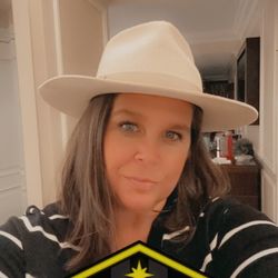 Chapel Hats - Love my new hat!! Now let's hope it doesn't get squished on the plane home