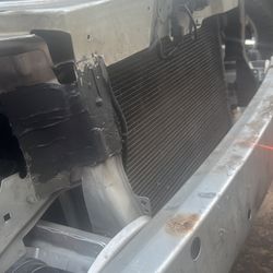 Tiger Body Shop - Este es el soldado de asen esos puercos el señor pasa solo enojado a de pasar peliando con la mujer si es que tiene Pésimo taller