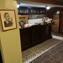 Old Chicago Inn - Continental breakfast until 10am