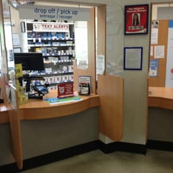 Walgreens - No one to help you