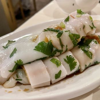Ming's Seafood Restaurant - Loved this! Crispy dough enrobed and garnished with cilantro! - Dim Sum Near Me - Malden, Massachusetts