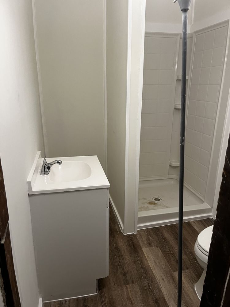 Slide of McCulloughs Men