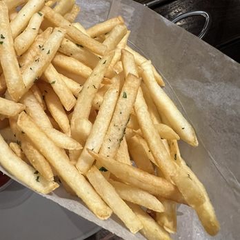 Fieldwork - The yummiest fries ever! - Breweries Near Me - Sacramento, California Fieldwork - The yummiest fries ever! - Breweries Near Me - Sacramento, California