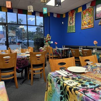 Himalayan Cafe - San Dimas - Dining area - Himalayan/Nepalese Near Me - San Dimas, California Himalayan Cafe - San Dimas - Dining area - Himalayan/Nepalese Near Me - San Dimas, California