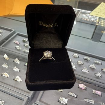 David S Diamonds - Round Engagement Ring - Jewelry Near Me - New York, New York
