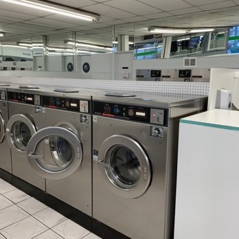 Baldwin Park launderland - 3 load washer! - Laundromat Near Me - Baldwin Park, California Baldwin Park launderland - 3 load washer! - Laundromat Near Me - Baldwin Park, California