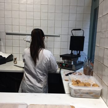Van Wonderen Stroopwafels - Desserts Near Me - Amsterdam, New Hampshire