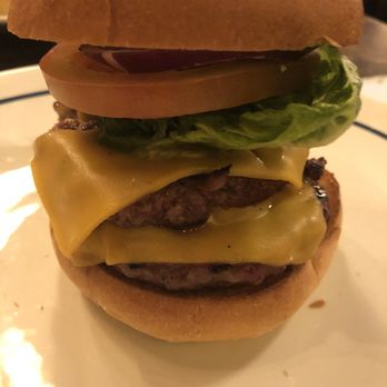 Steak & Co - 28 day dry aged burger - Steakhouses Near Me - London, XGL