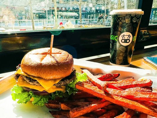 Basic Burger by null