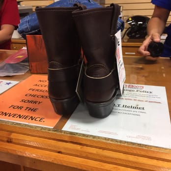 Chuck's Boots - Got'em - Shoe Stores Near Me - Fenton, Missouri Chuck's Boots - Got'em - Shoe Stores Near Me - Fenton, Missouri