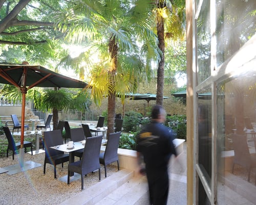 Restaurant Arles - Le Comptoir du Calendal - La Table du Calendal - Garden Café by null