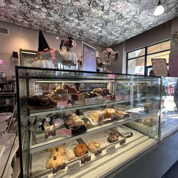 Sweet Dees Bakeshop - Bakeries Near Me - Scottsdale, Arizona Sweet Dees Bakeshop - Bakeries Near Me - Scottsdale, Arizona