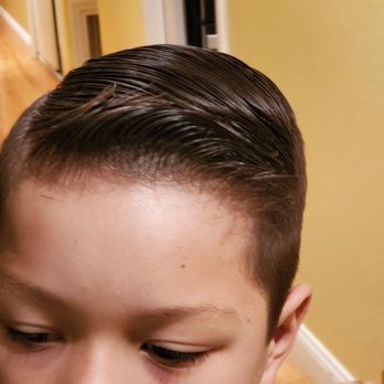 Illusions Barber Shop - Barbers Near Me - Pacifica, California