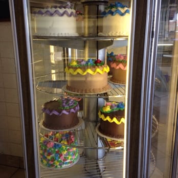 Bea's Bakery - Bakeries Near Me - Tarzana, California
