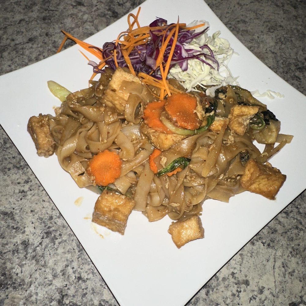 Thai-Pho Kitchen - Tofu Drunken noodles - Vietnamese Near Me - Ogden, Utah