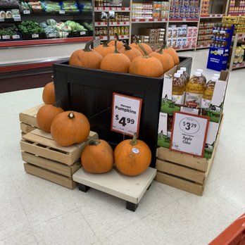 Save A Lot - Pumpkins - Grocery Near Me - Van Wert, Ohio