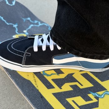 Vans - Vans shoes - Shoe Stores Near Me - Rancho Cucamonga, California Vans - Vans shoes - Shoe Stores Near Me - Rancho Cucamonga, California