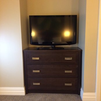 Courtyard by Marriott New Orleans French Quarter/Iberville - TV # 1 - Hotels Near Me - New Orleans, Louisiana